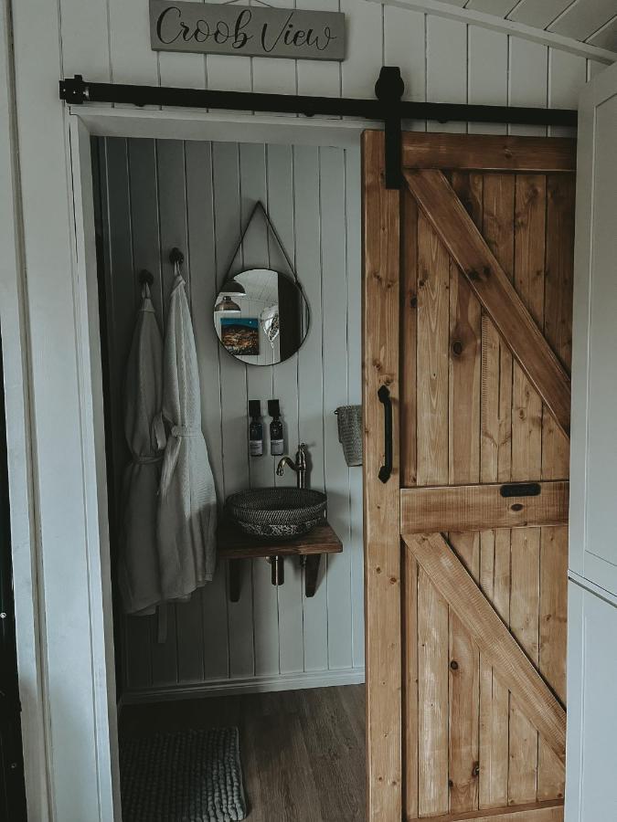 Black Hut At Slieve Croob Glamping Ballyward Kültér fotó